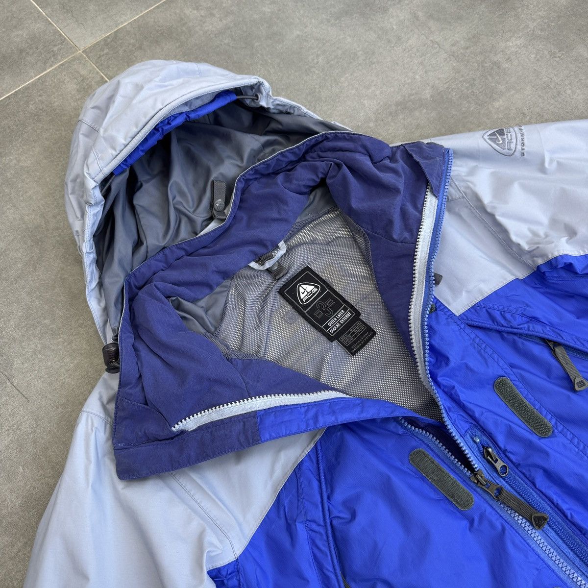 Nike ACG Vintage Nike ACG Storm-Fit Raincoat Jacket Women Y2K Blue Size M / US 6-8 / IT 42-44 - 14 Thumbnail