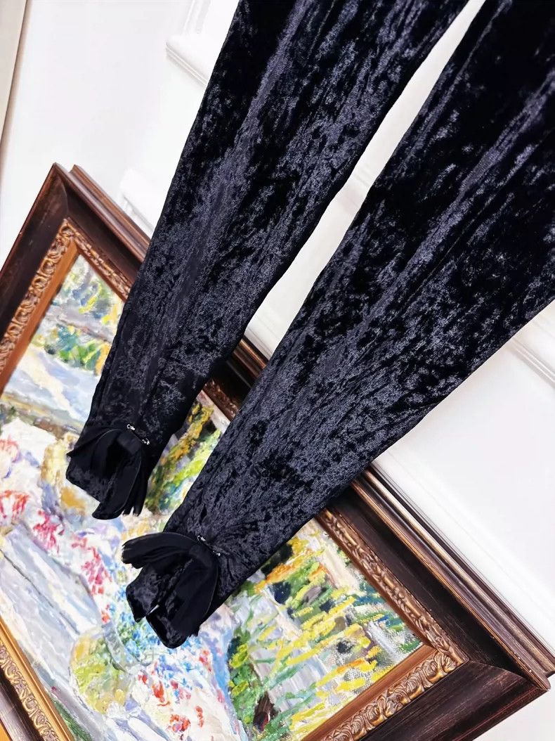Chanel Chanel 21A Castle Series Black Velvet Bow Leggings Size 25" / US 0 / IT 36 - 3 Thumbnail