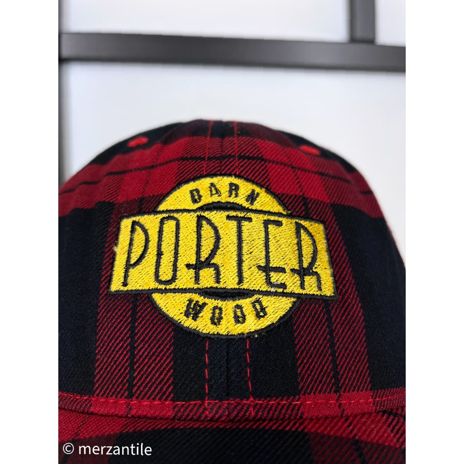 Vintage VINTAGE Porter Barn Wood Hat Cap Fitted Adult Small Red Plaid Embroidered Logo D Size ONE SIZE - 2 Thumbnail