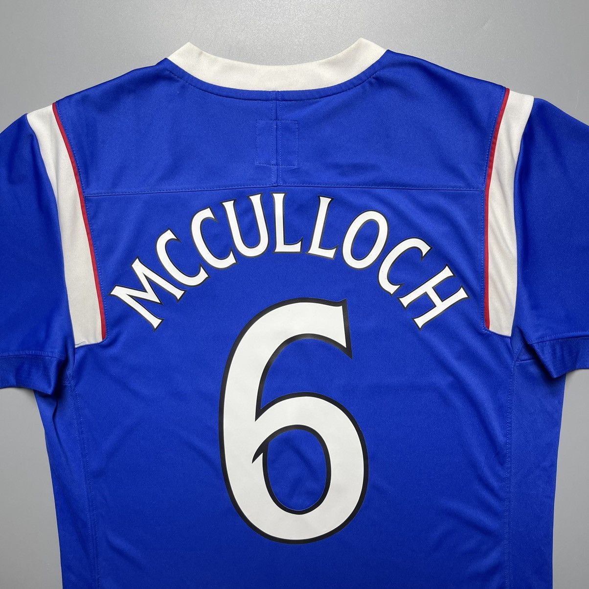 Umbro RANGERS UMBRO 2011/2012 FOOTBALL HOME JERSEY #6 MCCULLOCH Size US S / EU 44-46 / 1 - 7 Thumbnail