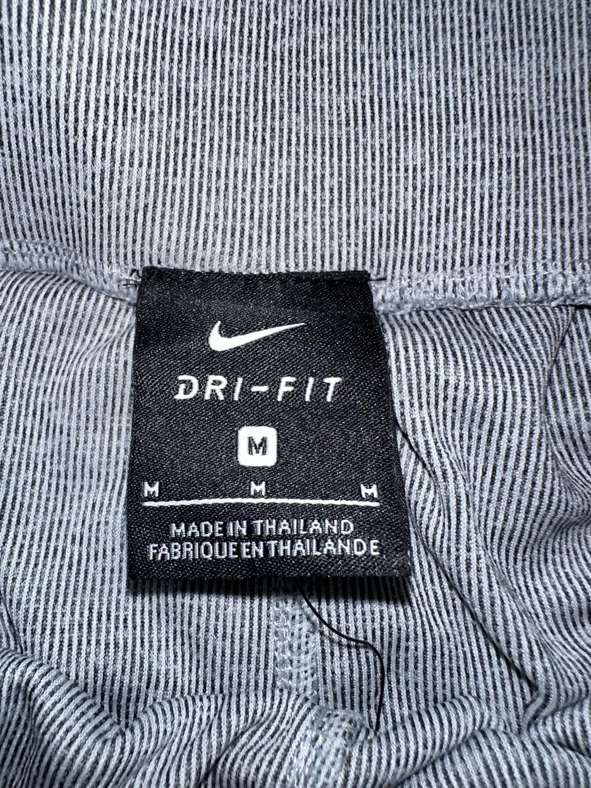 Nike Nike Yoga Women's Ribbed Shorts Size 32" / US 10 / IT 46 - 5 Thumbnail