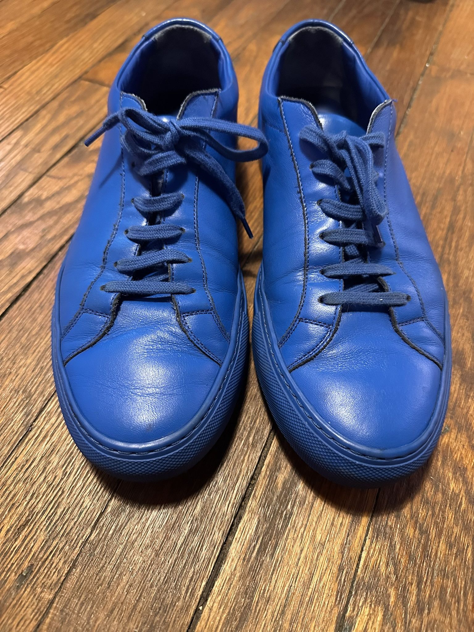 Common Projects Common Projects Achilles Low Blue 42/9 | Rare Monochrome Size US 9 / EU 42 - 7 Thumbnail