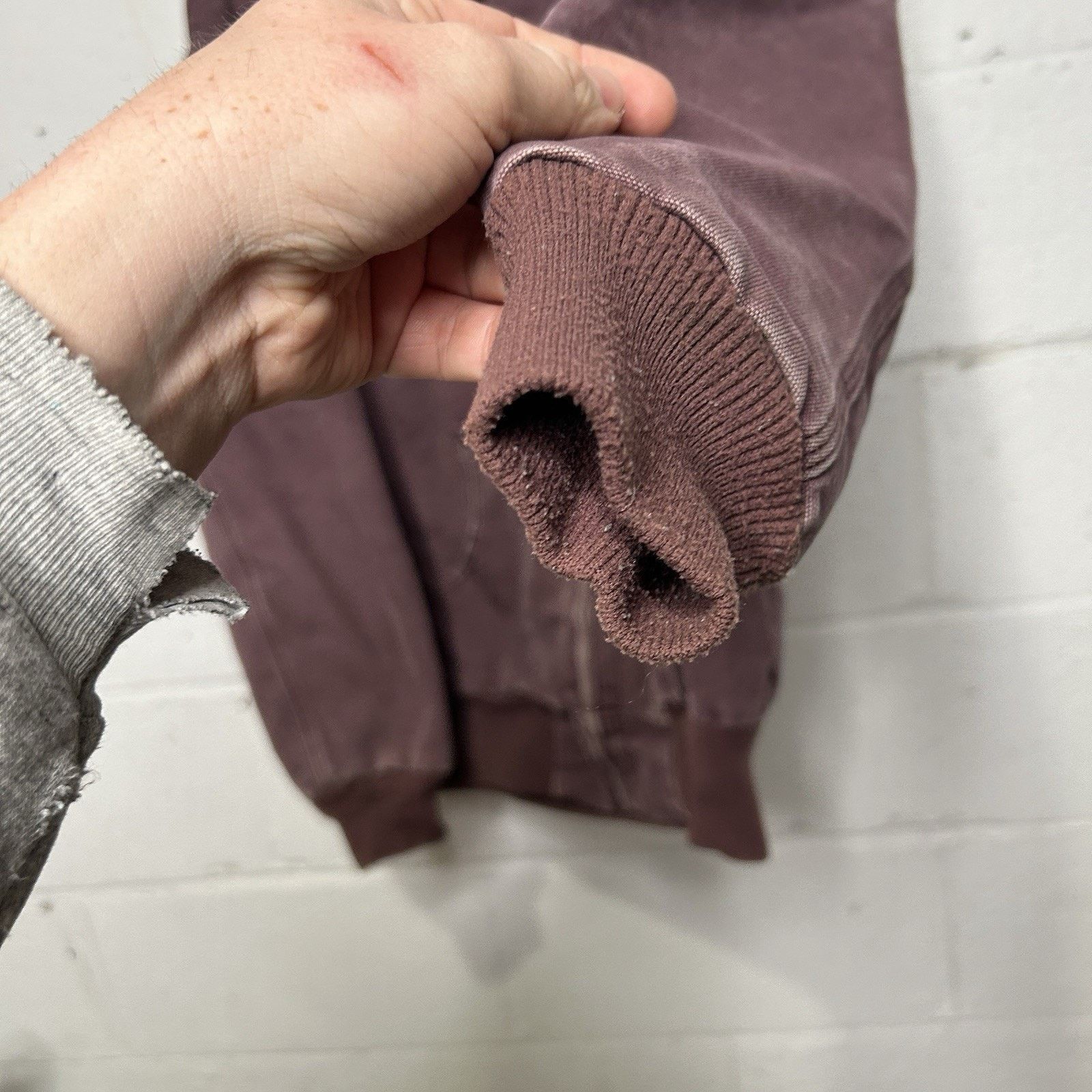 Carhartt Vintage Carhartt Quilted Active Jacket “Deep Plum” WJ130 DPM Size L / US 10 / IT 46 - 8 Thumbnail