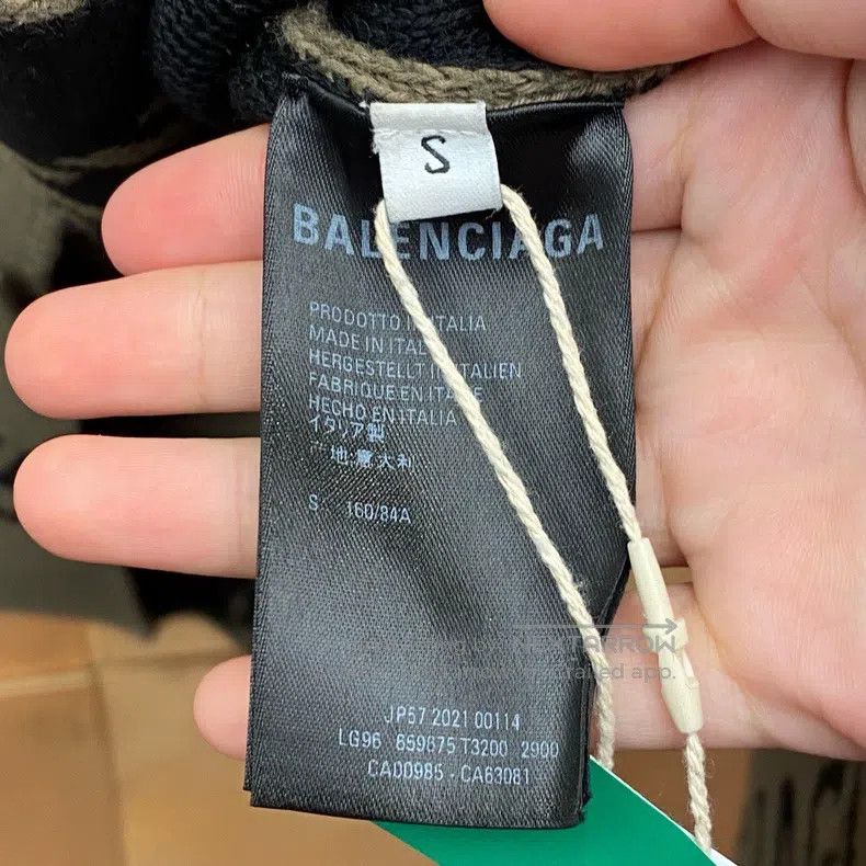 Balenciaga Balenciaga Pop-up barrage full print logo knit cardigan Size US S / EU 44-46 / 1 - 4 Thumbnail