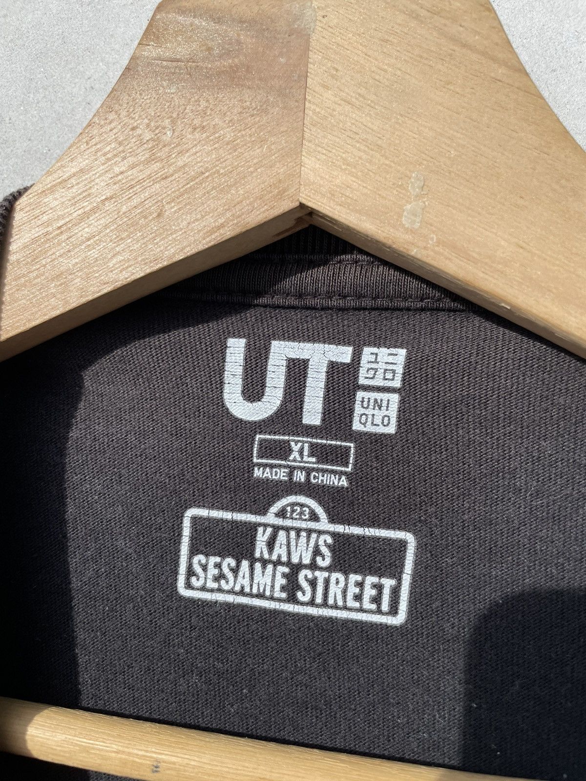 Kaws RARE🔥 Kaws Sesame Street Size US XL / EU 56 / 4 - 3 Thumbnail
