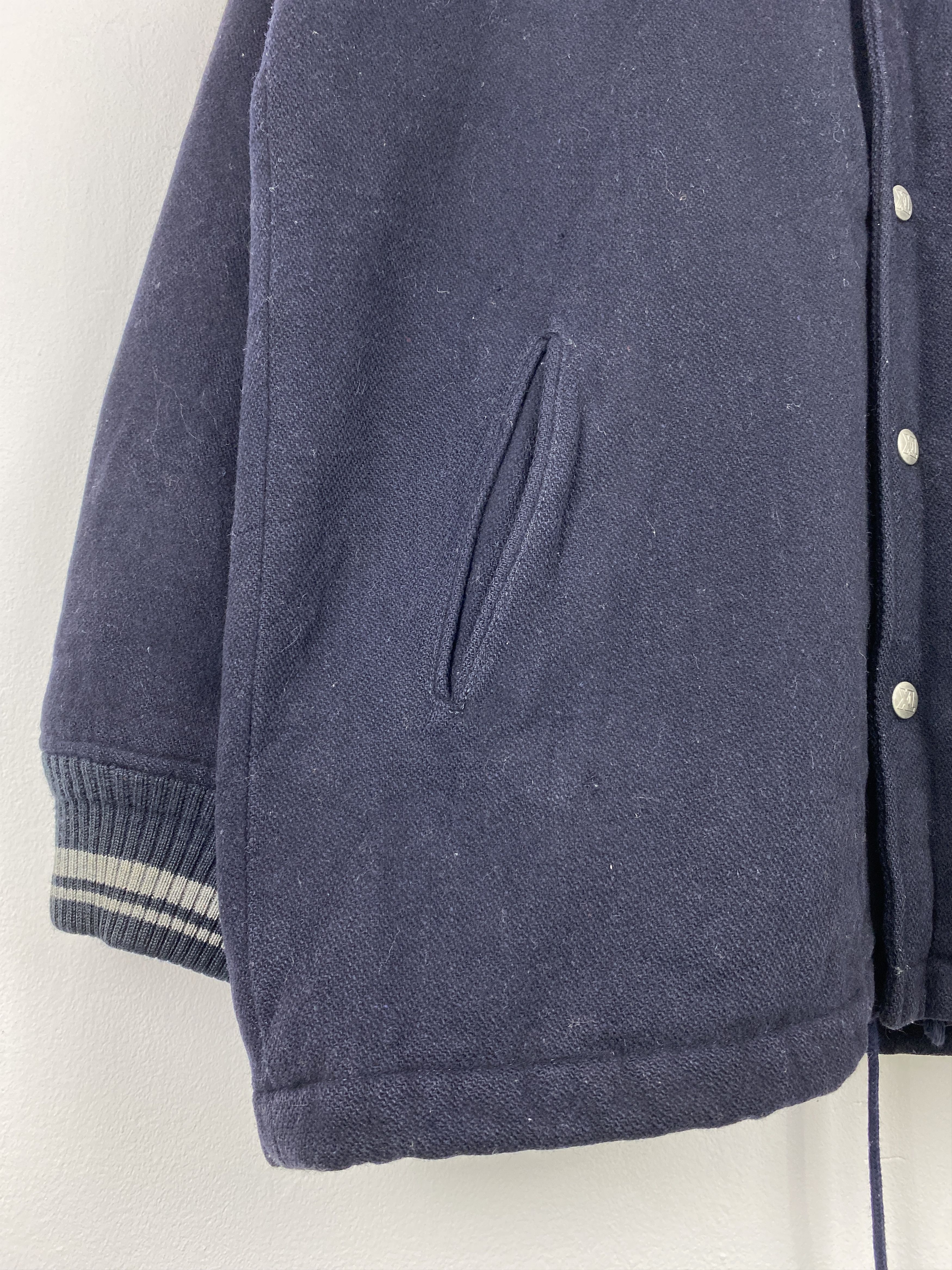Xlarge Vintage X-Large Wool / Quilted Varsity Jacket JZ0009 Size US L / EU 52-54 / 3 - 8 Thumbnail