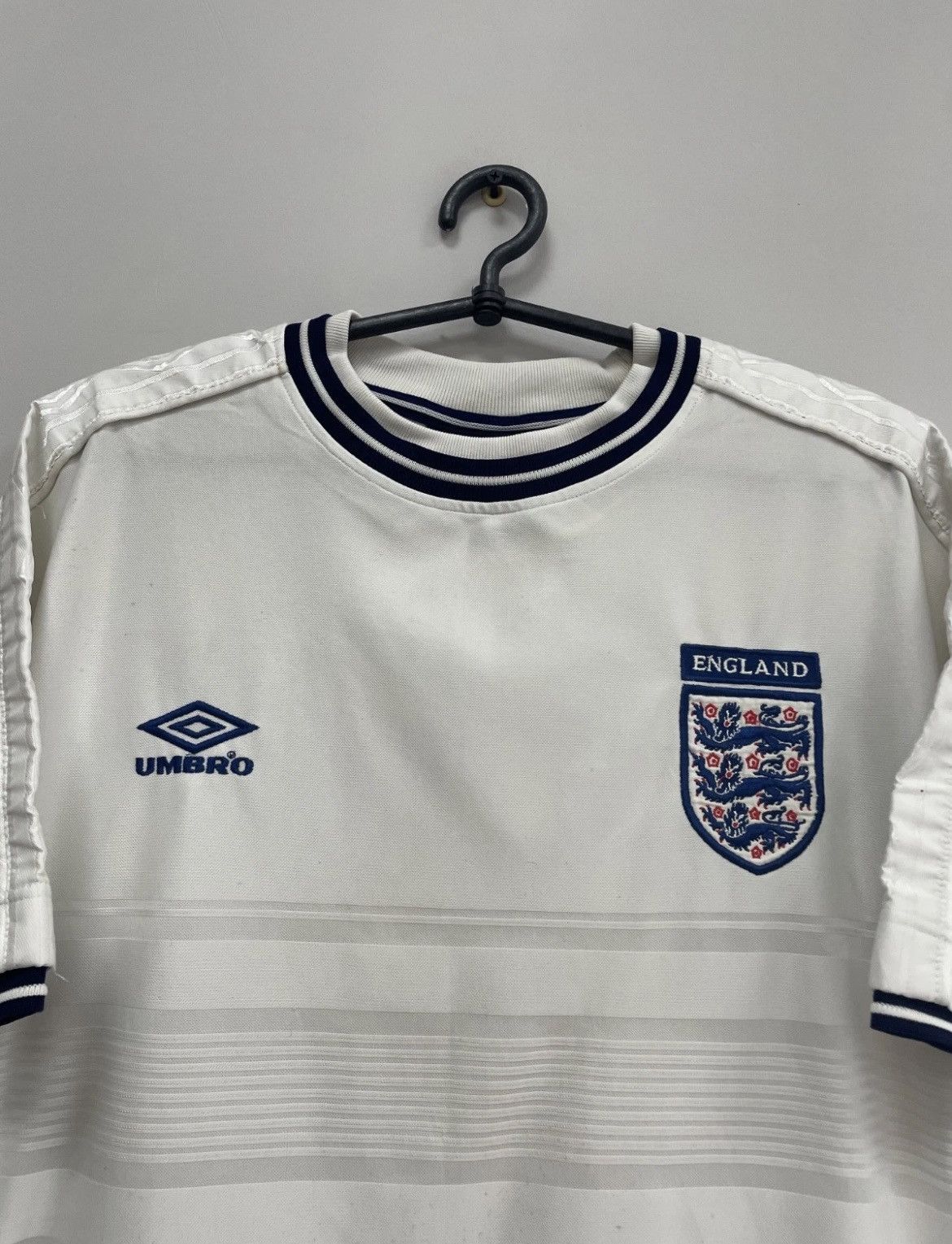 Umbro England 1999/2001 Home Football Shirt Soccer Jersey Umbro Size US XL / EU 56 / 4 - 3 Thumbnail