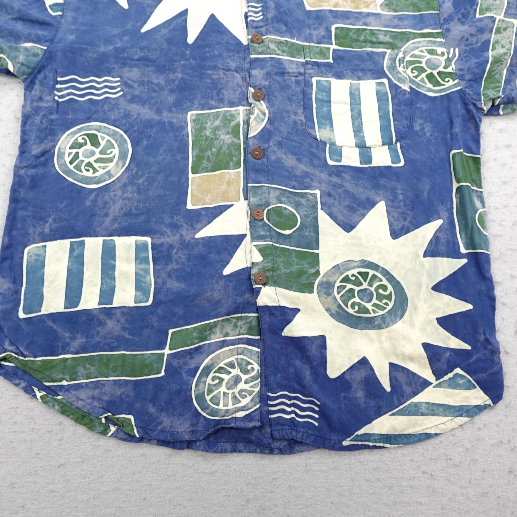The Territory Ahead VINTAGE Territory Ahead Shirt Mens Large Blue Abstract Sun Tribal Rayon Camp Button Up Size US L / EU 52-54 / 3 - 4 Thumbnail