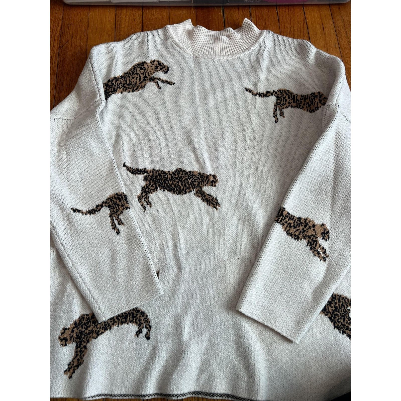 Other Leopard Print Sweater Large White Mock Neck Knit Long Sleeve Size L / US 10 / IT 46 - 1 Thumbnail