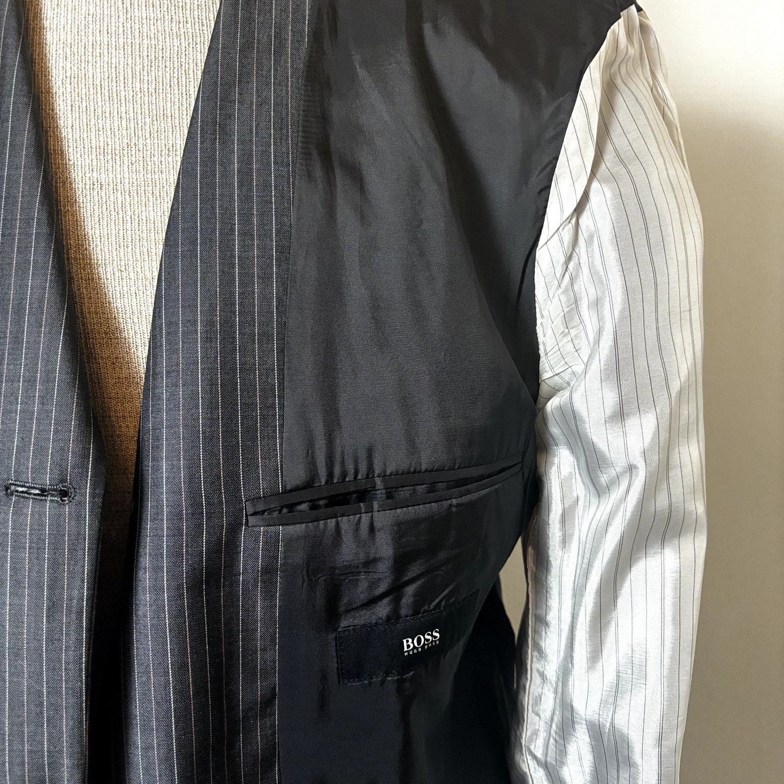 Hugo Boss Hugo Boss Mens Sport Coat Gray Striped Blazer Sz 40R Virgin Size 40R - 11 Thumbnail