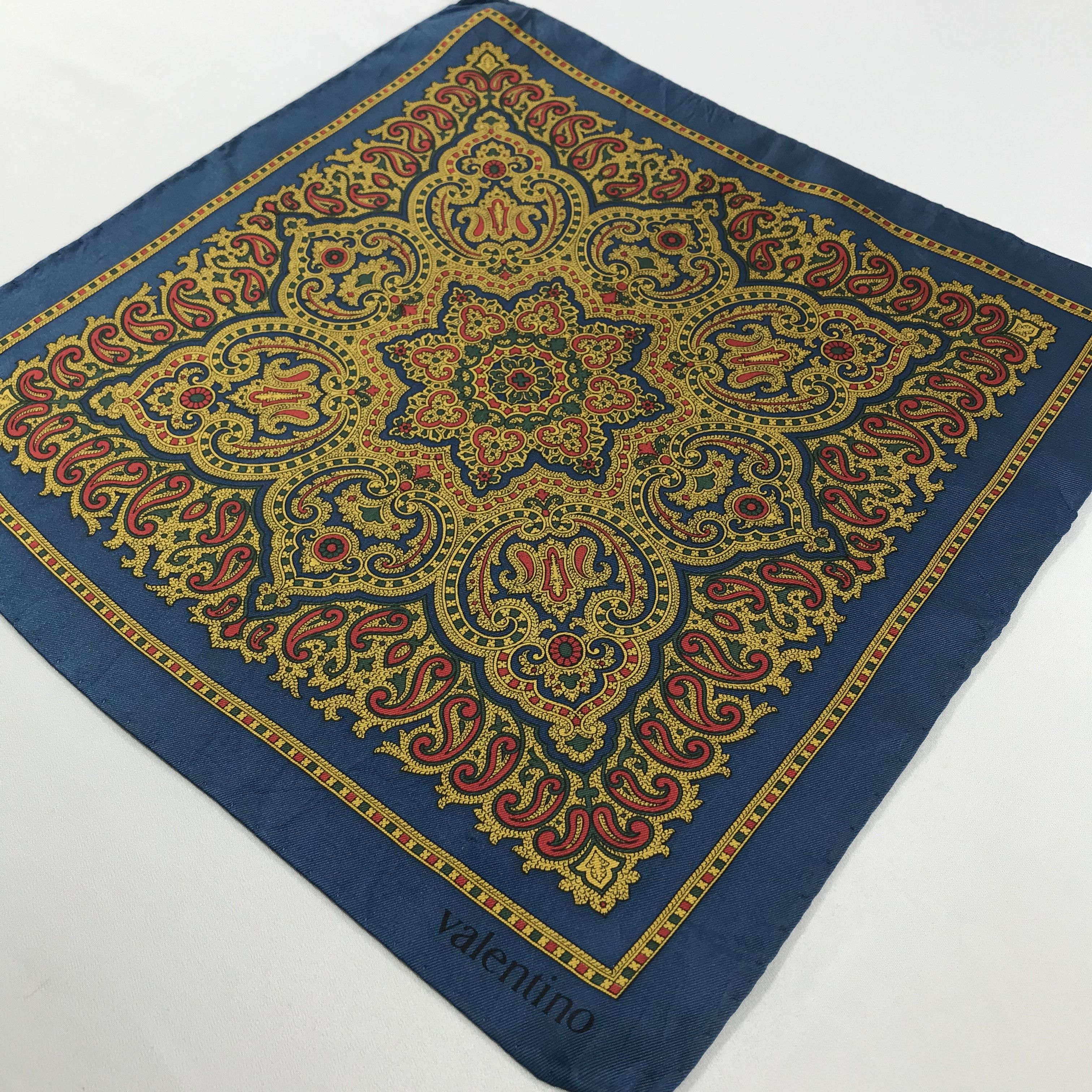 Valentino × Vintage Valentino Bandana / Handkerchief / Neckerchief - S2280 Size ONE SIZE - 2 Thumbnail
