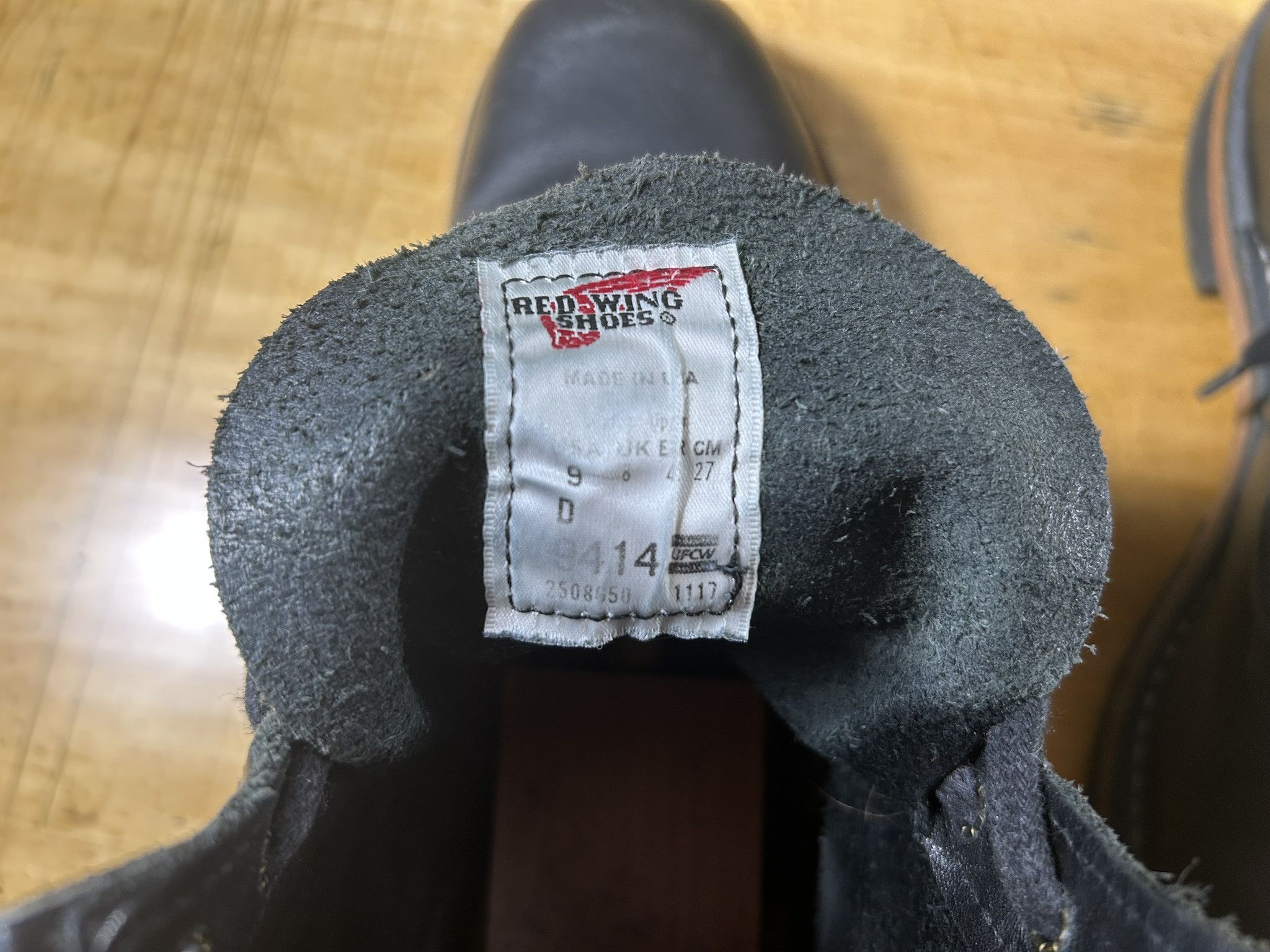 Red Wing Beckman in Black Leather, Style 9414 Size US 9 / EU 42 - 6 Thumbnail