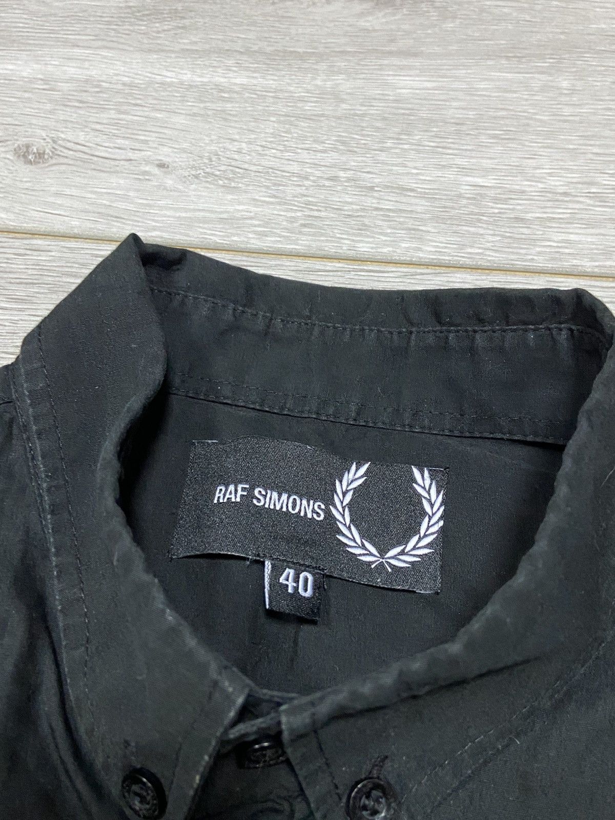 Raf Simons Raf Simons Fred Perry shirt buttons Size US L / EU 52-54 / 3 - 6 Thumbnail