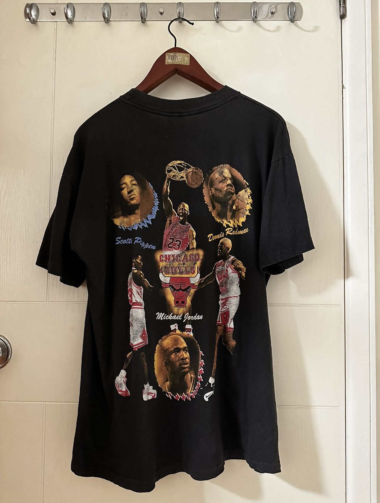 Vintage nba vinatge chicago bulls tee Size US XL / EU 56 / 4 - 2 Thumbnail