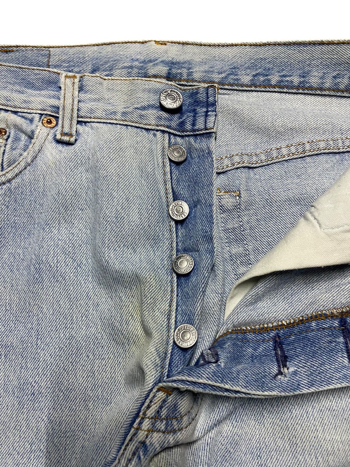 Levi's Vintage Clothing Vintage Levis 501 90s Light Wash Distressed Loose Jeans Size US 30 / EU 46 - 7 Thumbnail
