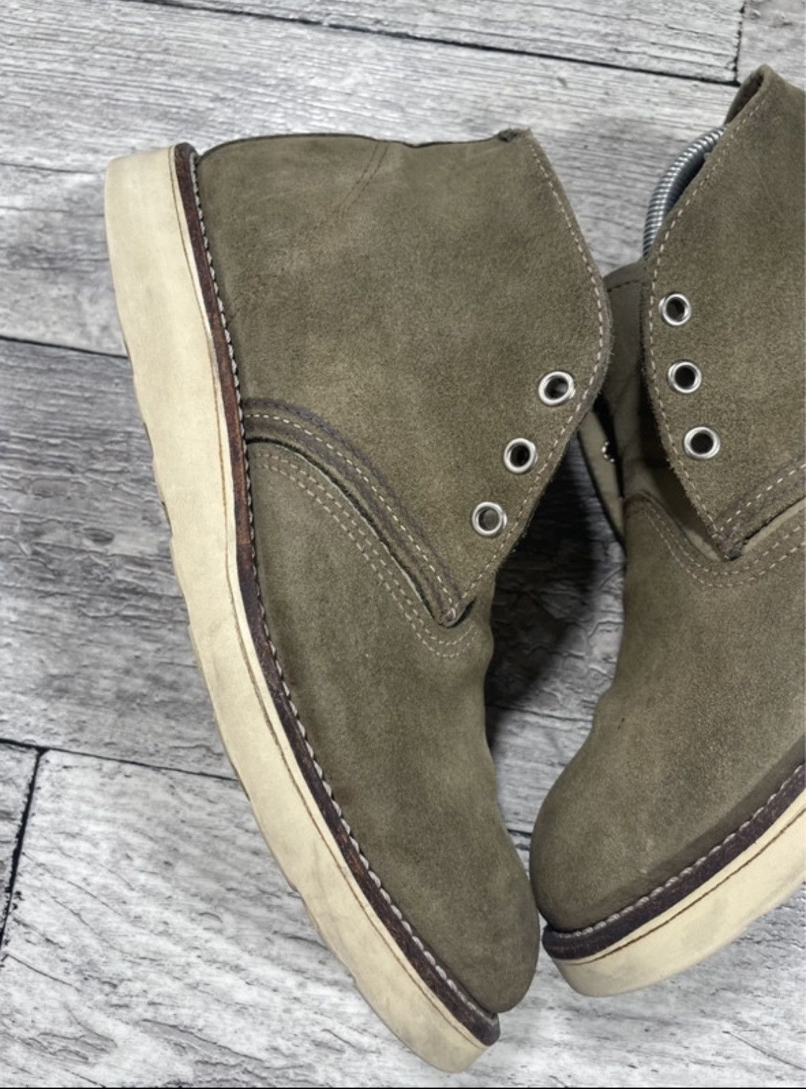 Red Wing Red Wing Shoes 3144 Chukka Suede Boots Size US 6.5 / EU 39-40 - 2 Thumbnail