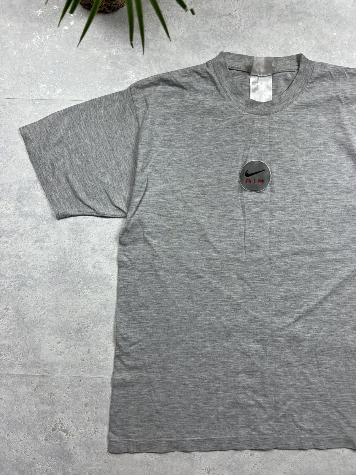Nike 90s Nike Air Central Swoosh Vintage Y2K Oversized T-Shirt Size US L / EU 52-54 / 3 - 2 Thumbnail