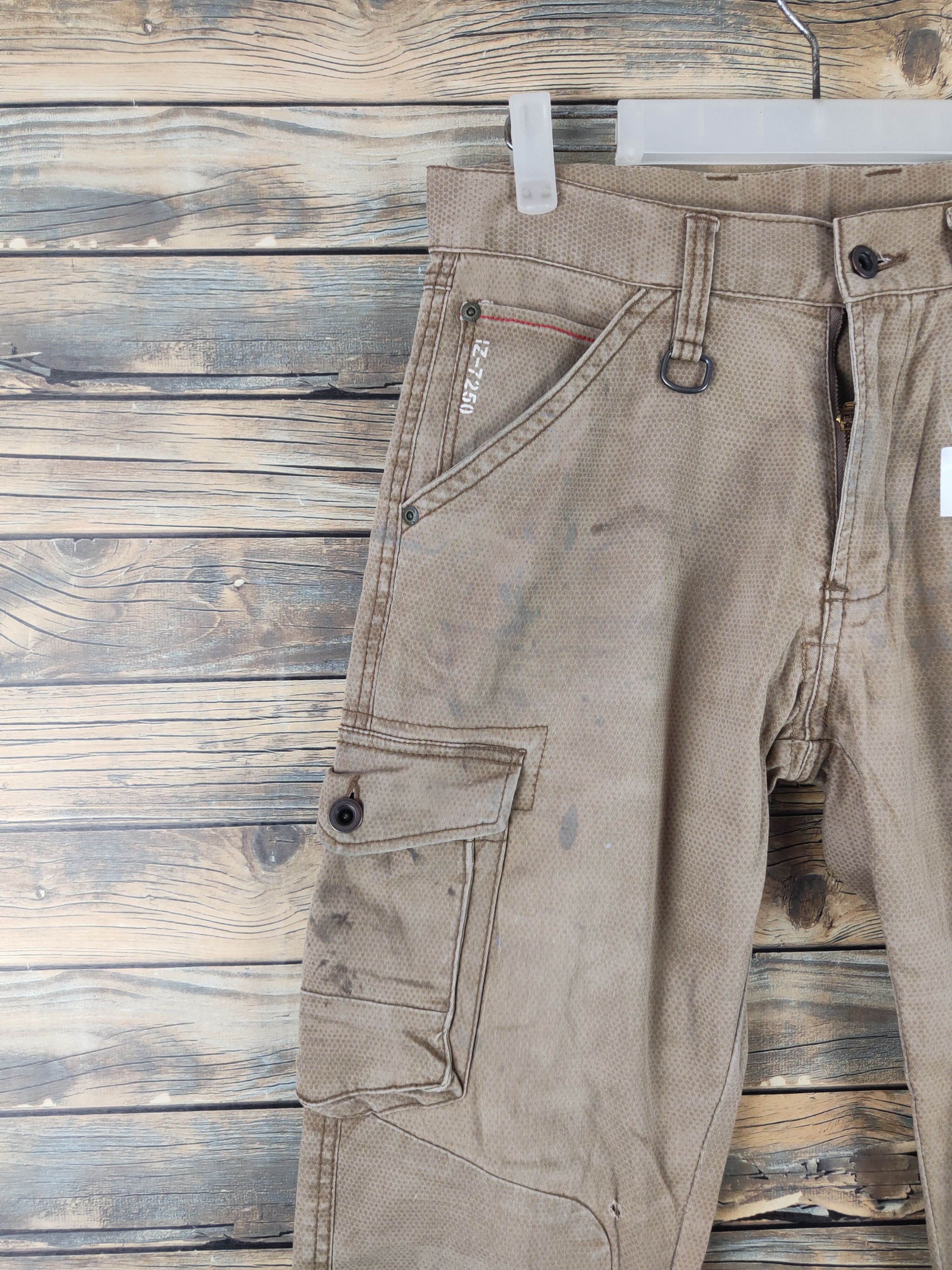 Japanese Brand DL Japanese Brand Beige Multipocket Cargo Pants #46-276T Size US 31 - 4 Thumbnail