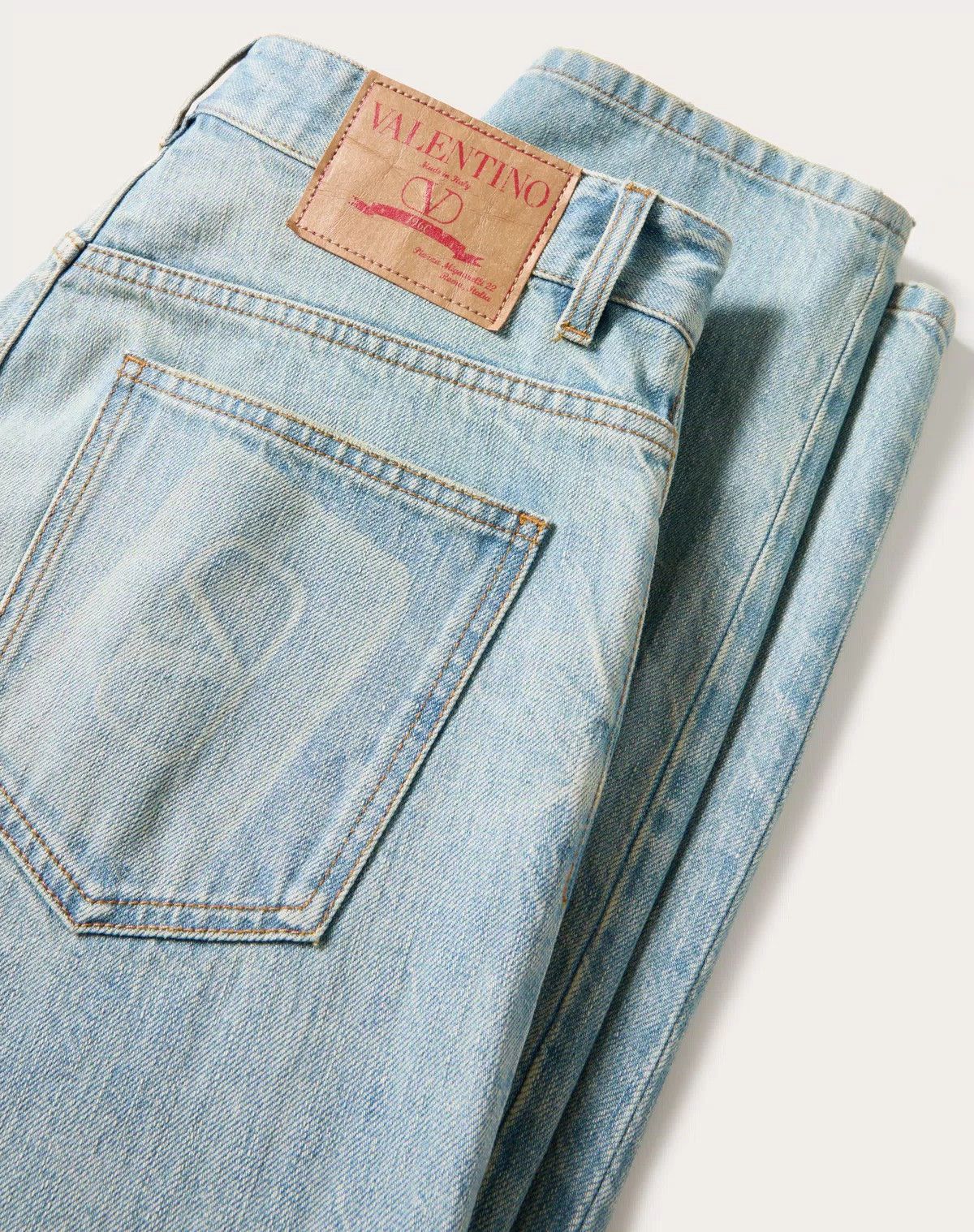 Valentino oc11z0625 Denim Trousers With Embossed in Denim Blue Size US 28 / EU 44 - 5 Thumbnail