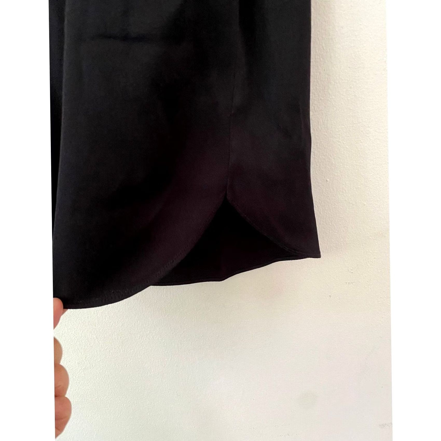 Vintage Kate Spade Blouse Shirt V-Neck Crepe Ruffle Sleeve Black Small Womens Size S / US 4 / IT 40 - 5 Thumbnail