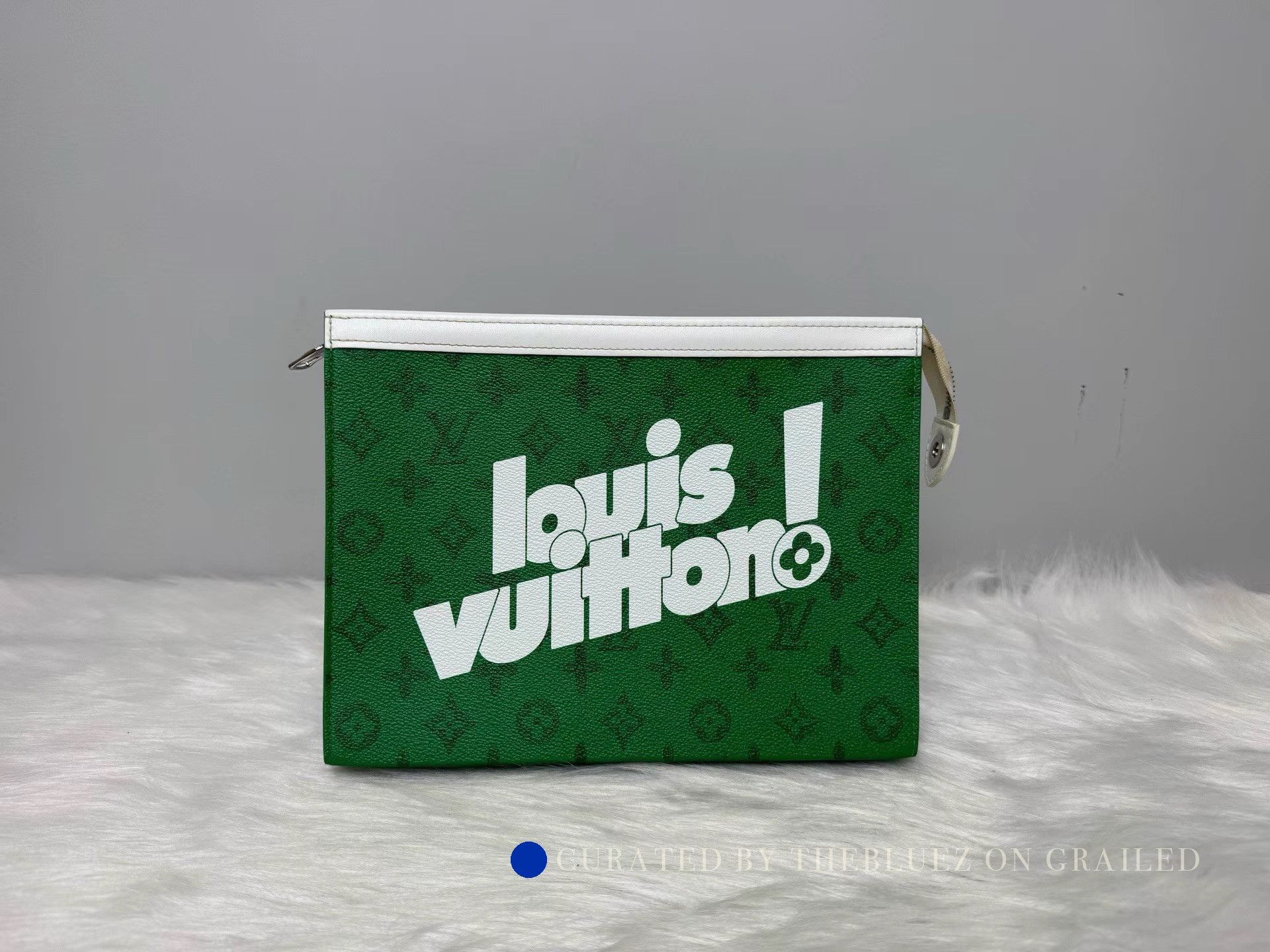 Louis Vuitton Avocado Green Clutch Bag Size ONE SIZE - 1 Thumbnail