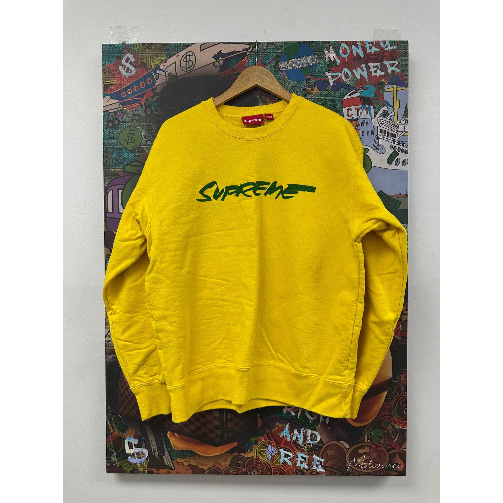 Supreme Supreme Futura Crewneck Yellow Green Used Medium Size US M / EU 48-50 / 2 - 1 Thumbnail