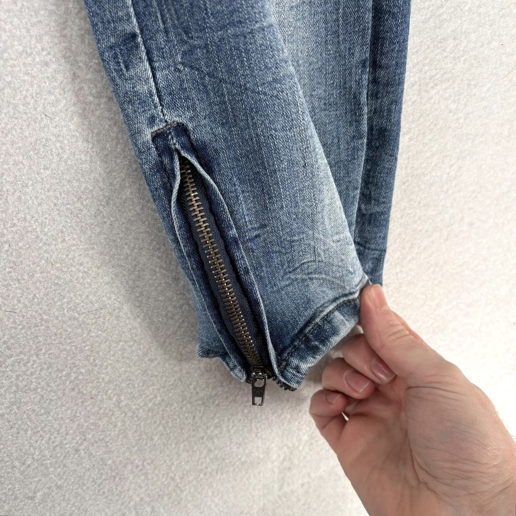 Vintage V19.69 Italia Jeans Mens 38x32 Blue Medium Wash Slim Skinny Moto Biker Cargo Zip Shirt Size US 38 / EU 54 - 4 Thumbnail