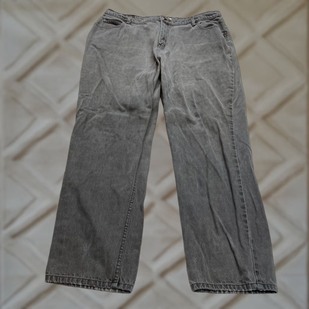 Vintage St John's Bay Jeans Womens 22 W Gray Denim Straight Relaxed High Rise 39x30 Pant Size 40" / US 18 - 1 Thumbnail