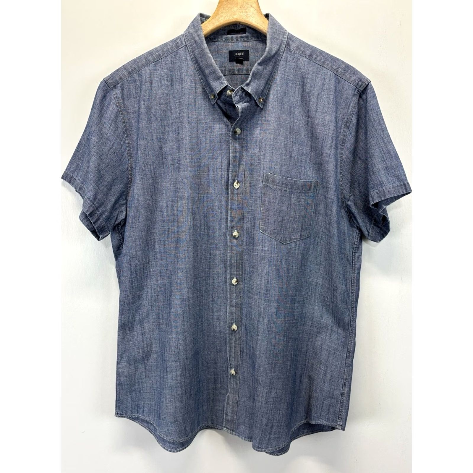 J.Crew J. Cre w Chambray Shirt Men’s XL Blue Slim Fit Denim Look Preppy Short Sleeves Shirt Button-Up Mens Size US XL / EU 56 / 4 - 2 Thumbnail
