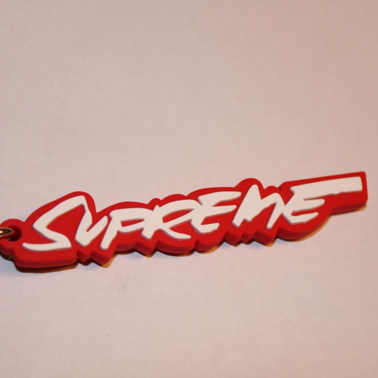 Supreme Supreme Futura Logo Keychain - Red Size ONE SIZE - 2 Thumbnail