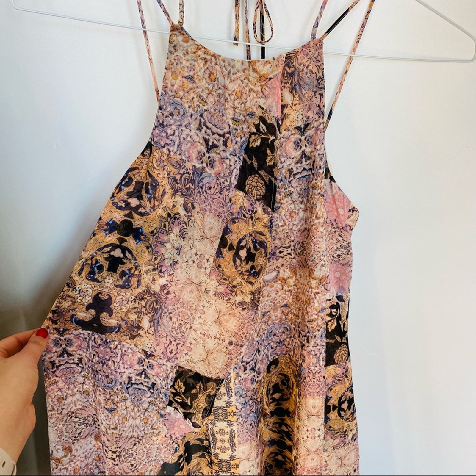 Bcbgmaxazria BCBG Pink Cream Paisley Print Ruffle Tank Mini Dress Size XXS / US 00 / IT 34 - 2 Thumbnail
