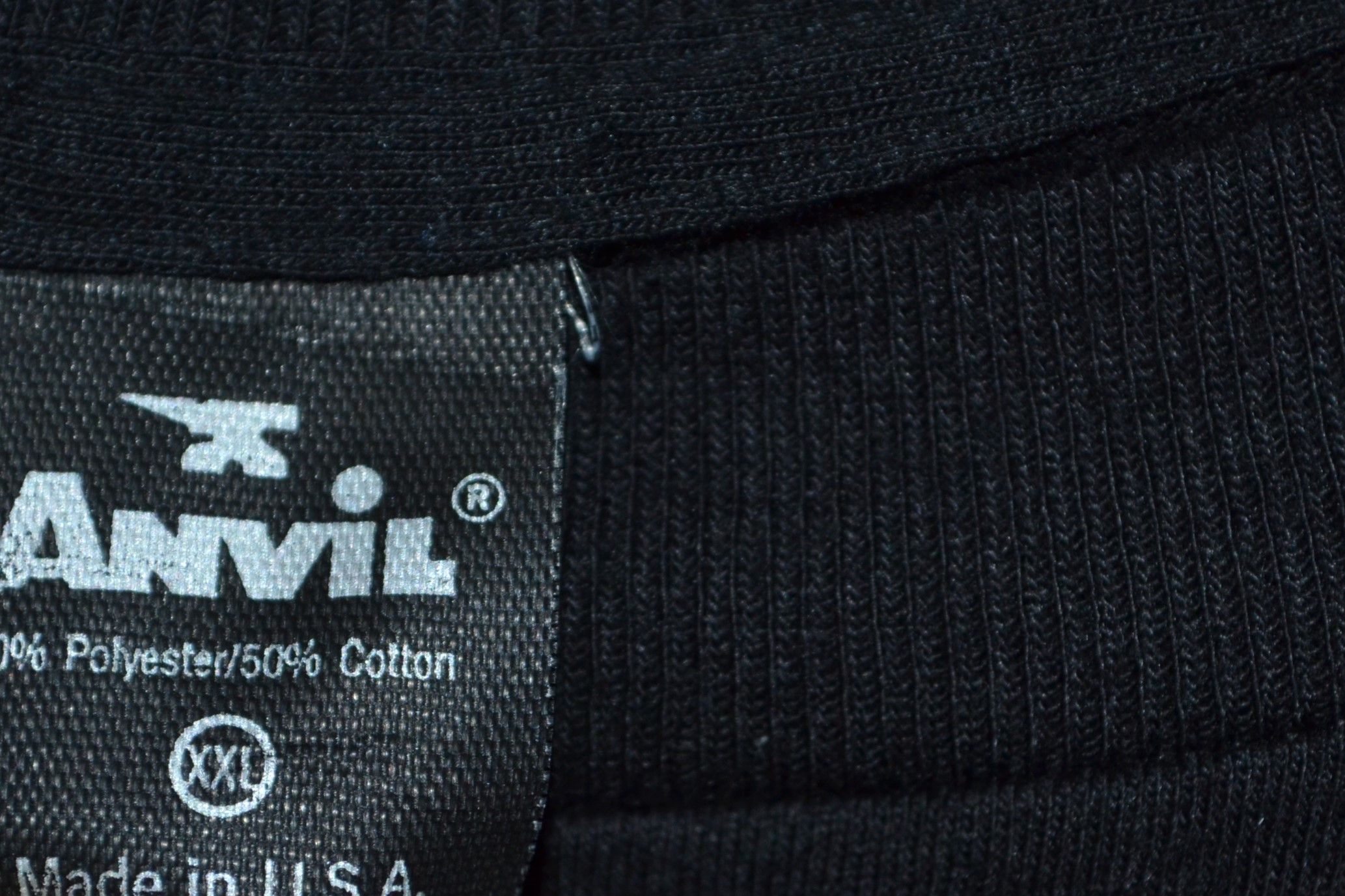 Vintage Vintage Anvil Black Label Take a Bite 3 MUSKETEERS Bar 2XL Size US XXL / EU 58 / 5 - 6 Thumbnail