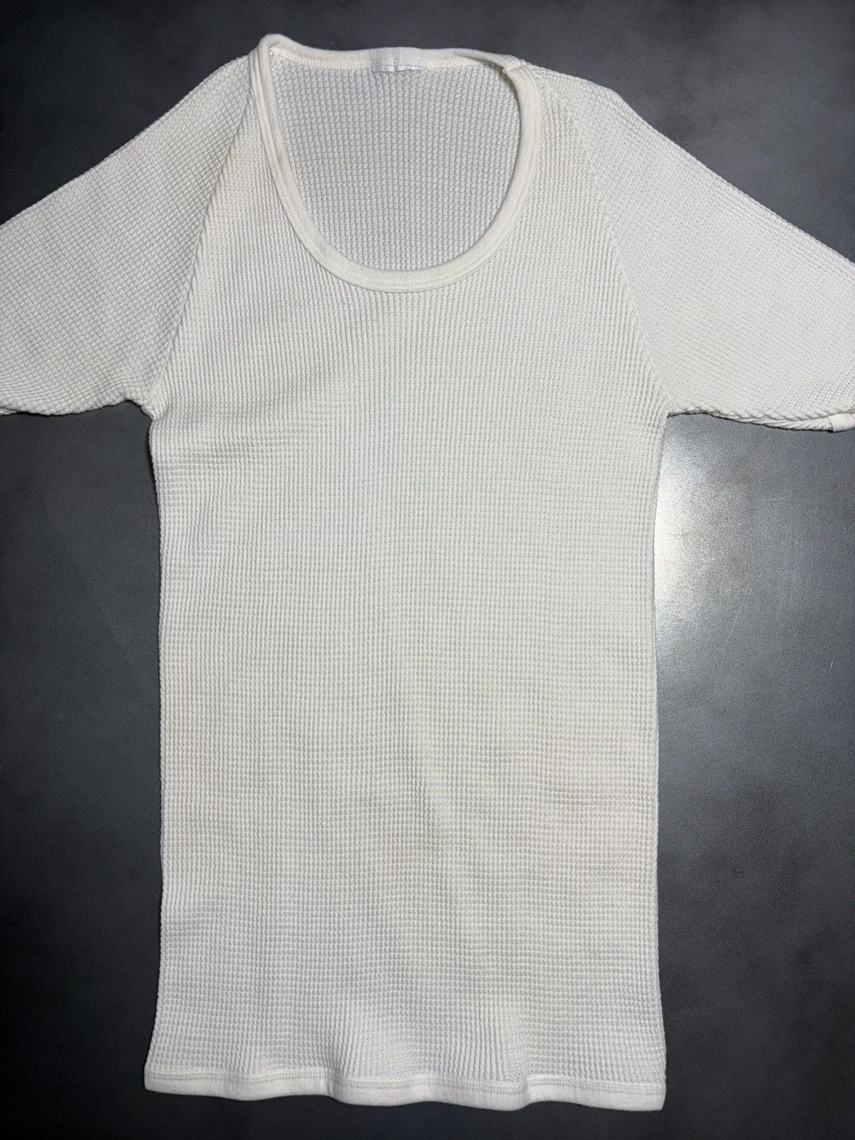Vintage Vintage Thermal Undershirt Raglan Waffle Knit Blank Tee 80s Size US S / EU 44-46 / 1 - 12 Thumbnail