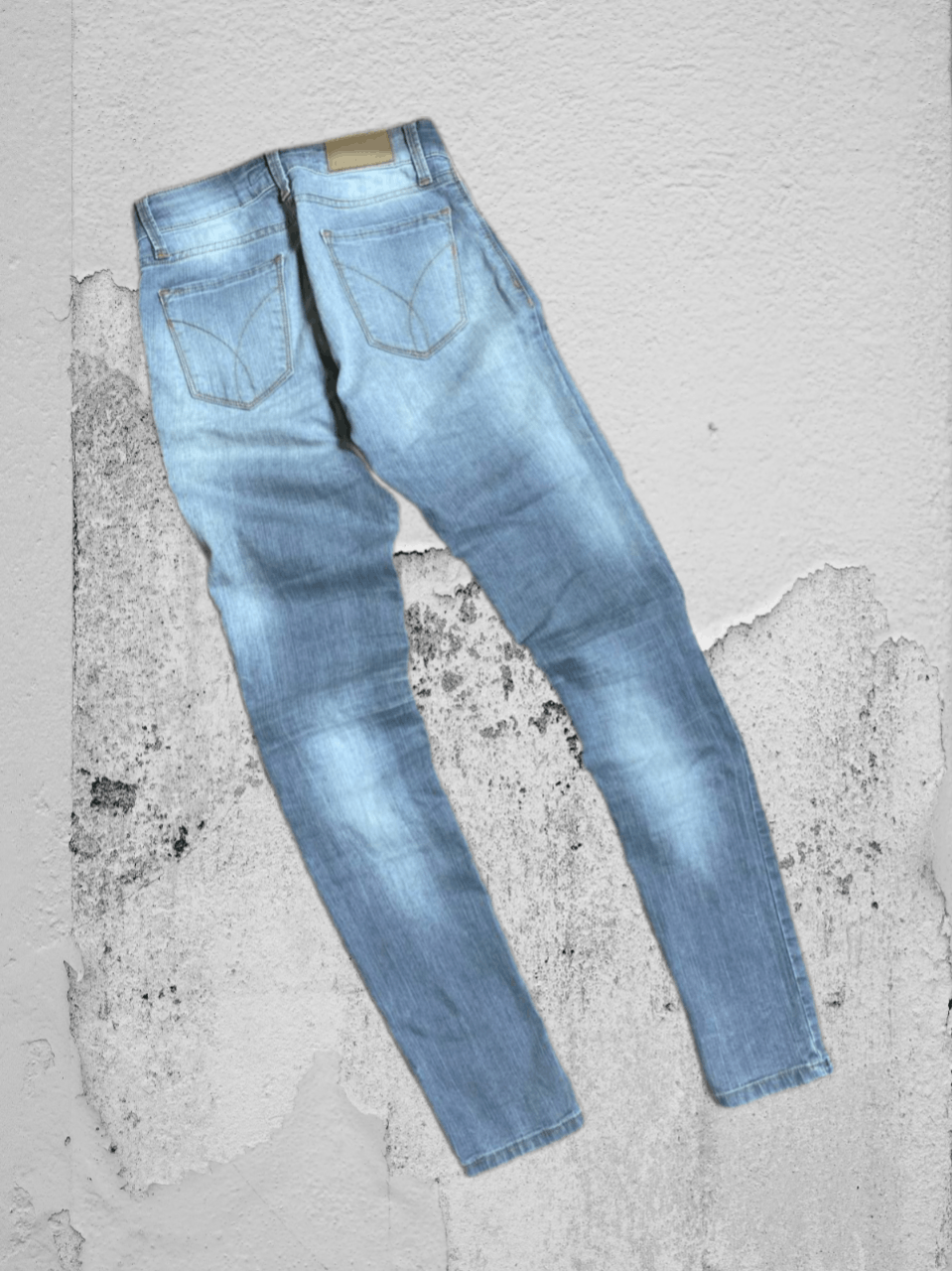 Calvin Klein × Vintage Vintage Y2K Light Wash Calvin Klein Essential Denim Jeans! Size US 26 / EU 42 - 1 Thumbnail