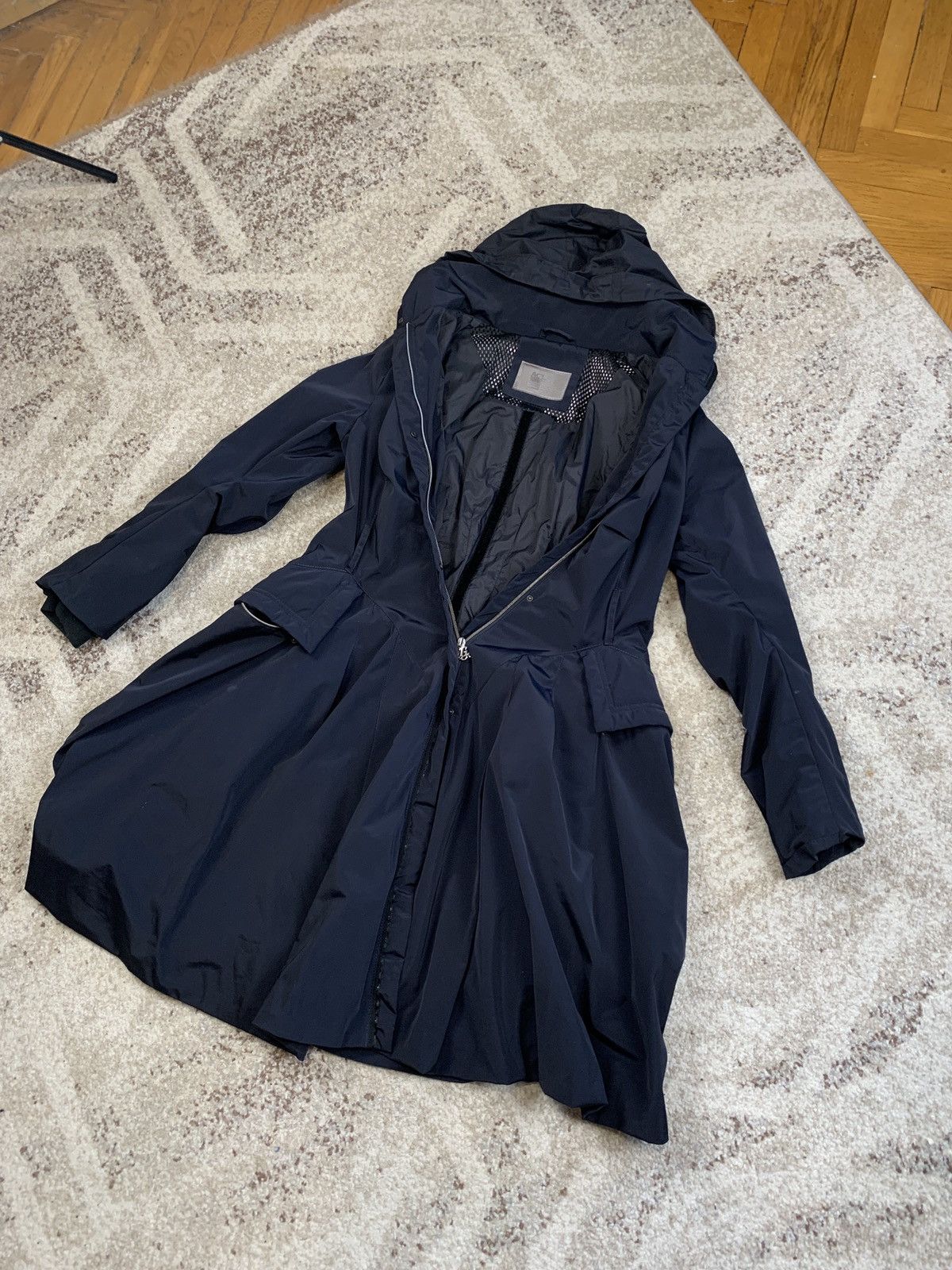 Marithe + Francois Girbaud MARITHE FRANÇOIS GIRBAUD Avant Garde Dress RainCoat Size M / US 6-8 / IT 42-44 - 2 Thumbnail