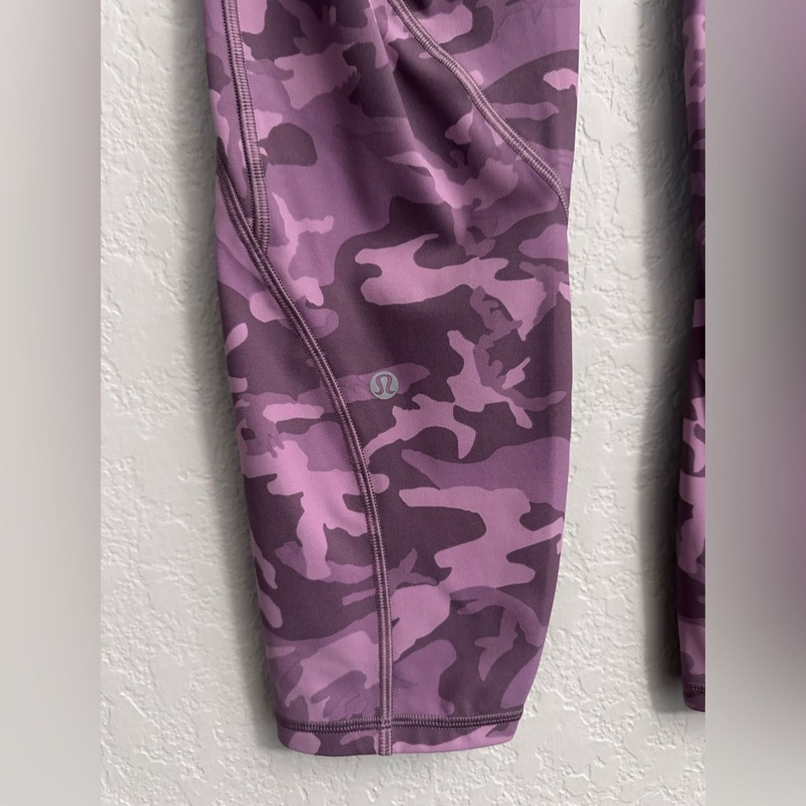 Lululemon Lululemon Time to Sweat Crop Tights Mauve Camo Women Size 10 Size 32" / US 10 / IT 46 - 5 Thumbnail