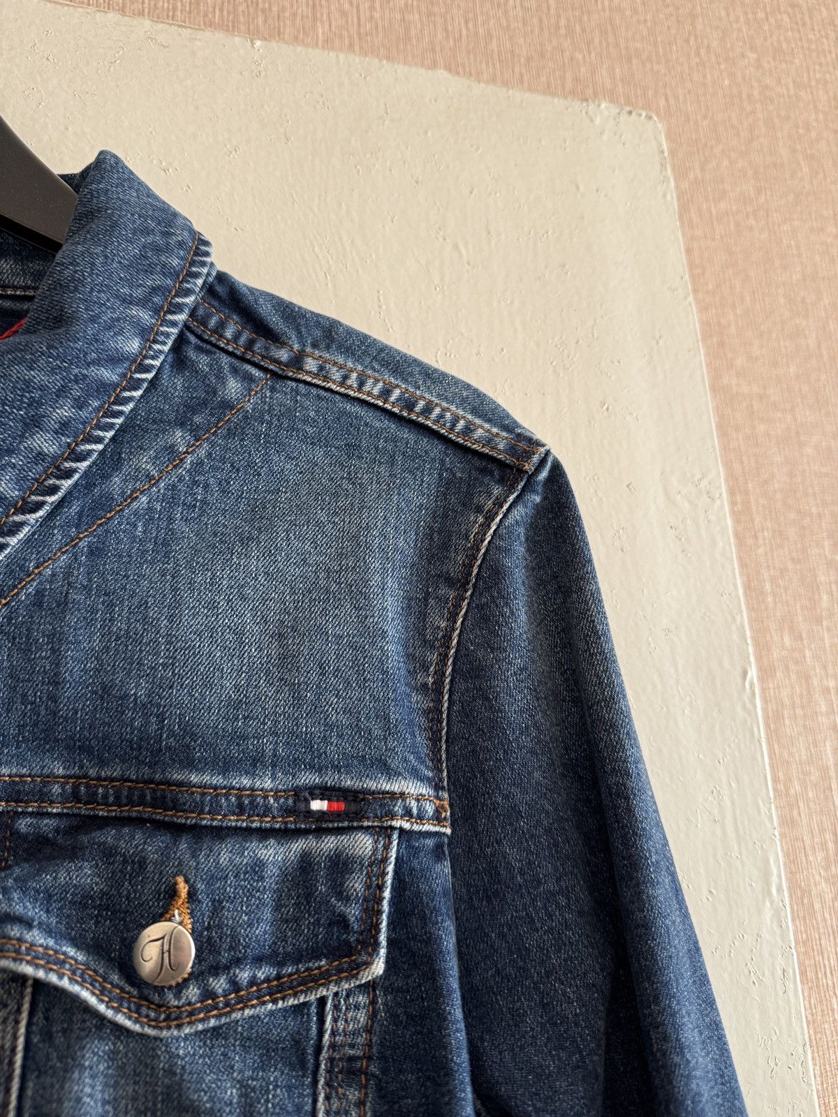Tommy Hilfiger Vintage Tommy Hilfiger Denim Jacket Women Classic Trucker Size M / US 6-8 / IT 42-44 - 5 Thumbnail