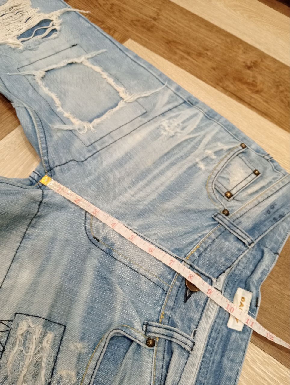 Japanese Brand DAISY LIGHT BLUE DISTRESSED FLARED DENIM PANTS Size US 31 - 11 Thumbnail