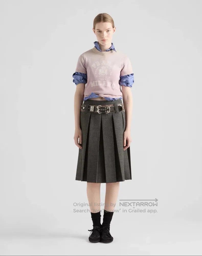 Prada Prada Pink letter print T-shirt Size XS / US 0-2 / IT 36-38 - 1 Thumbnail