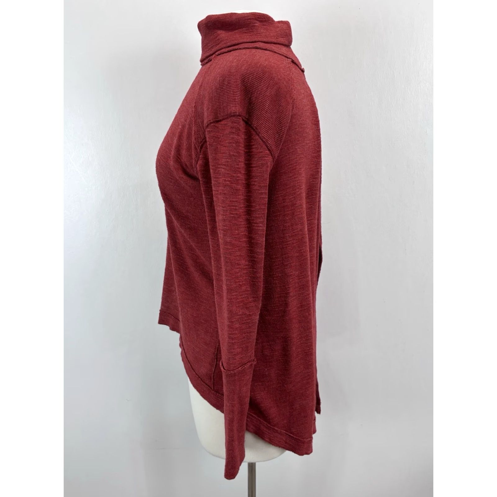 Vintage We The Free Turtleneck Top Shirt Womens XS Pink/red Split Back Inverse Seam Knit Pullover Casual Holiday Boho Chic Regular Mens? No. Size XS / US 0-2 / IT 36-38 - 2 Thumbnail