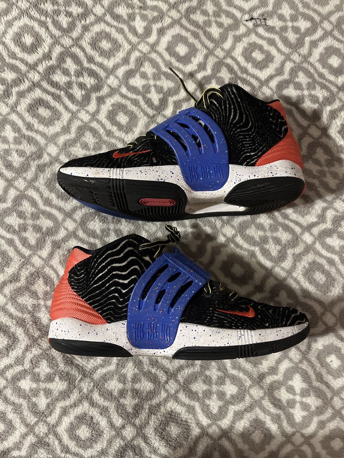 Other KD14 Basketball Shoes Size US 9 / EU 42 - 1 Thumbnail