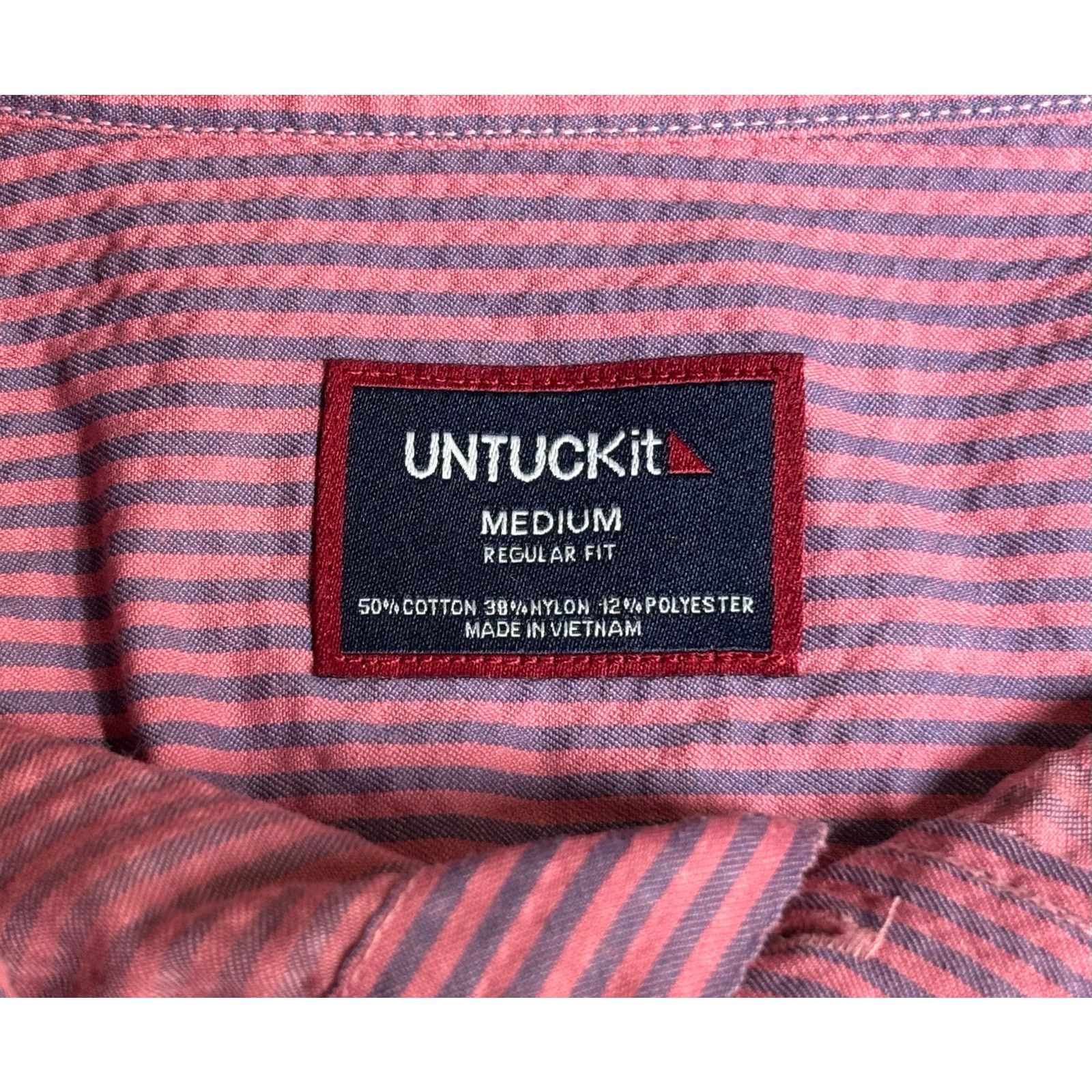 UNTUCKit UNTUCKit Medium Red Blue Stripe Short Sleeve Button Down Size US M / EU 48-50 / 2 - 8 Thumbnail