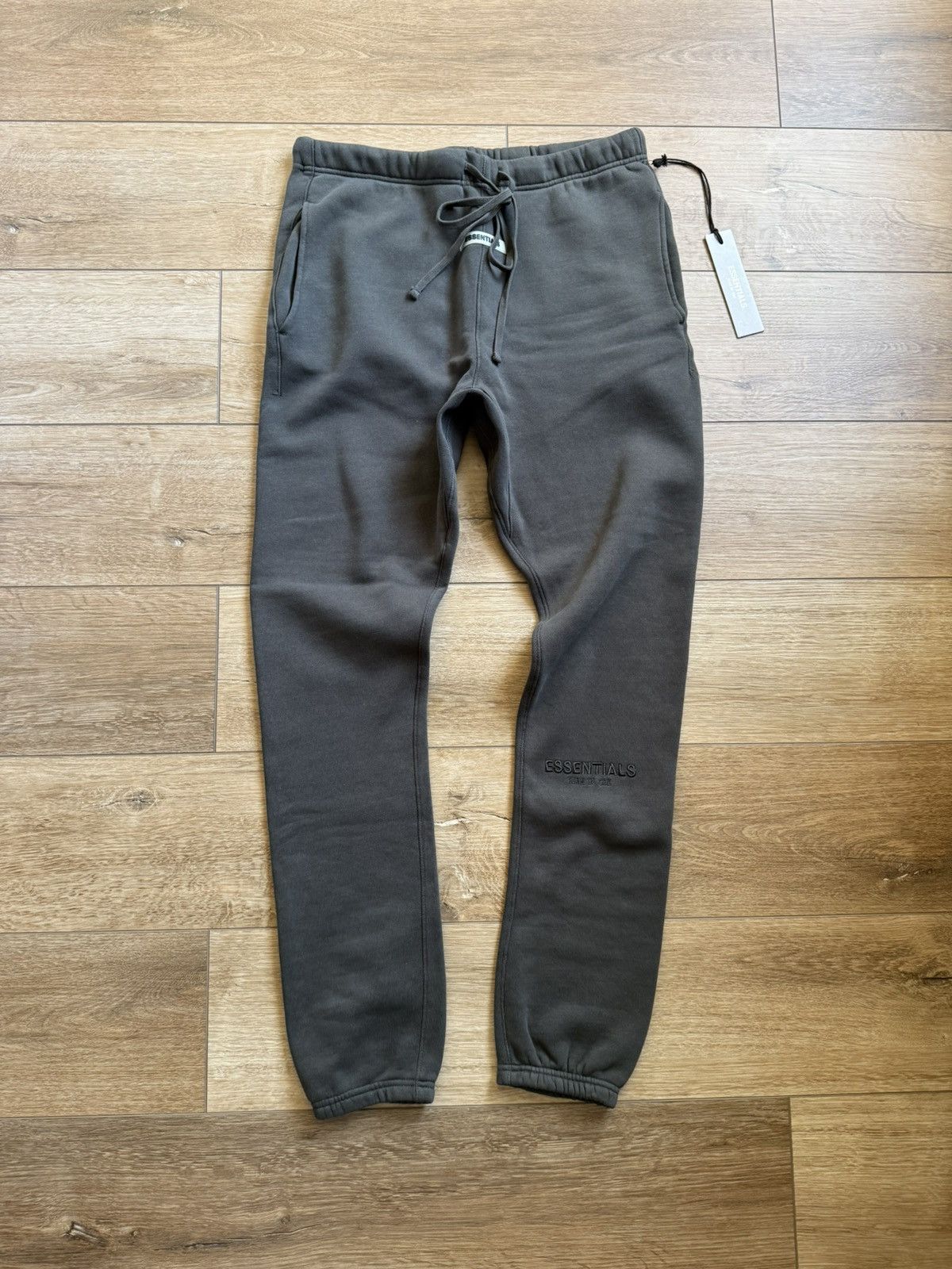 Fear of God Fear of God Essentials Black Ink Sweatpants Brand New Size US 30 / EU 46 - 1 Thumbnail