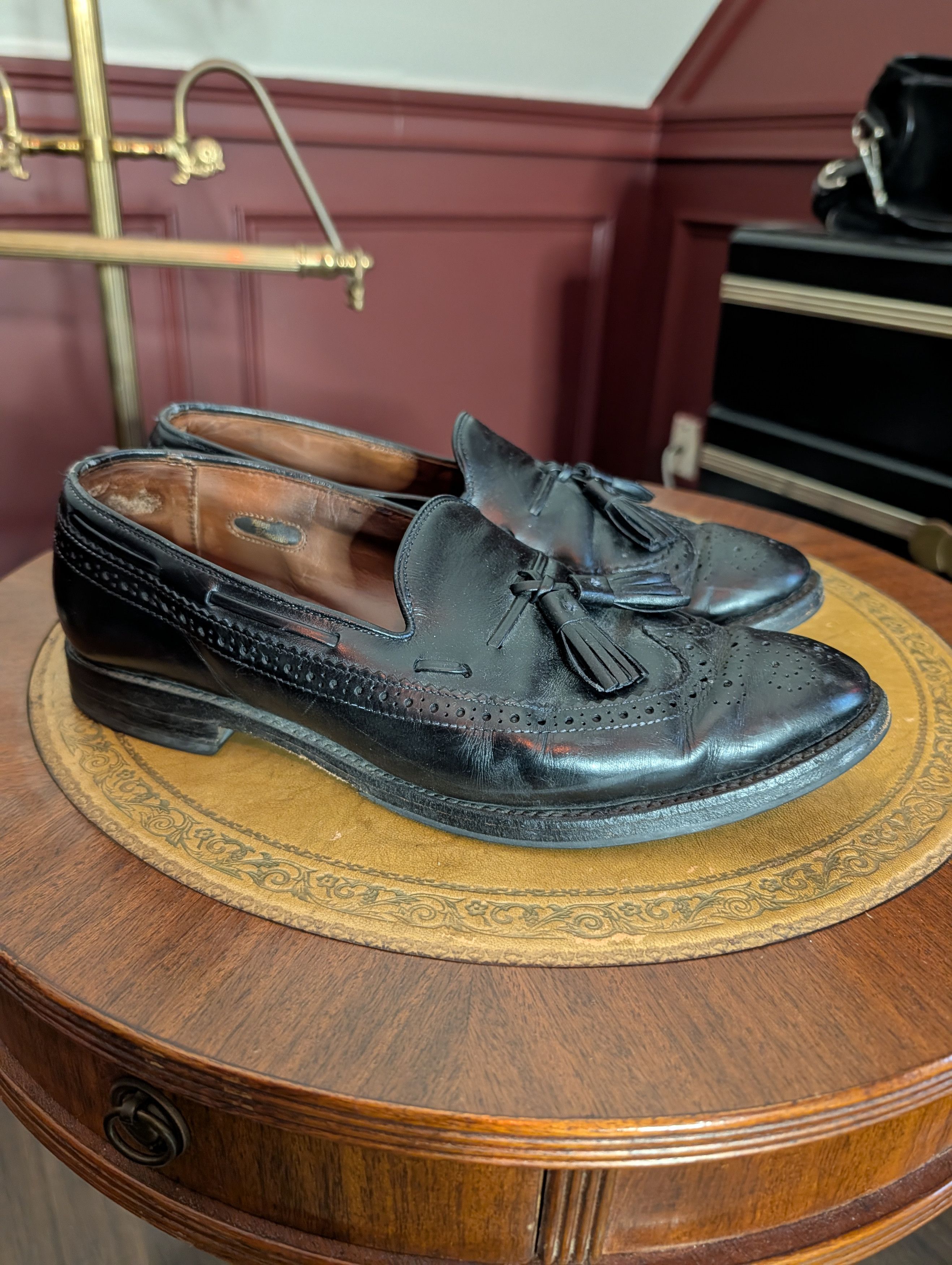 Allen Edmonds "Manchester" black leather tassel brogue MiUSA loafers Size US 9.5 / EU 42-43 - 1 Thumbnail