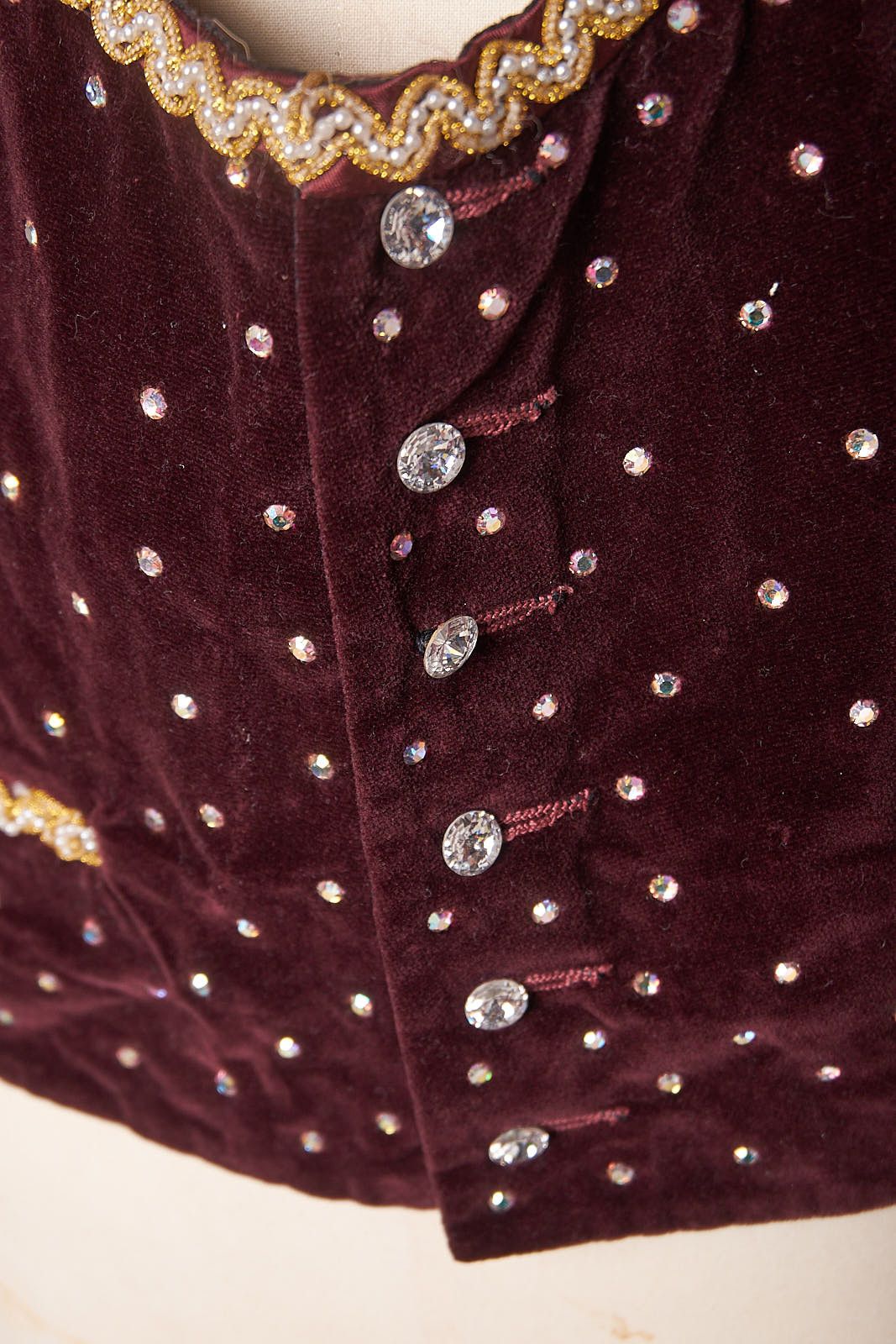 After Six Vintage Show Vest Maroon Velvet Gold Trimmed Jeweled Size 40L - 8 Thumbnail