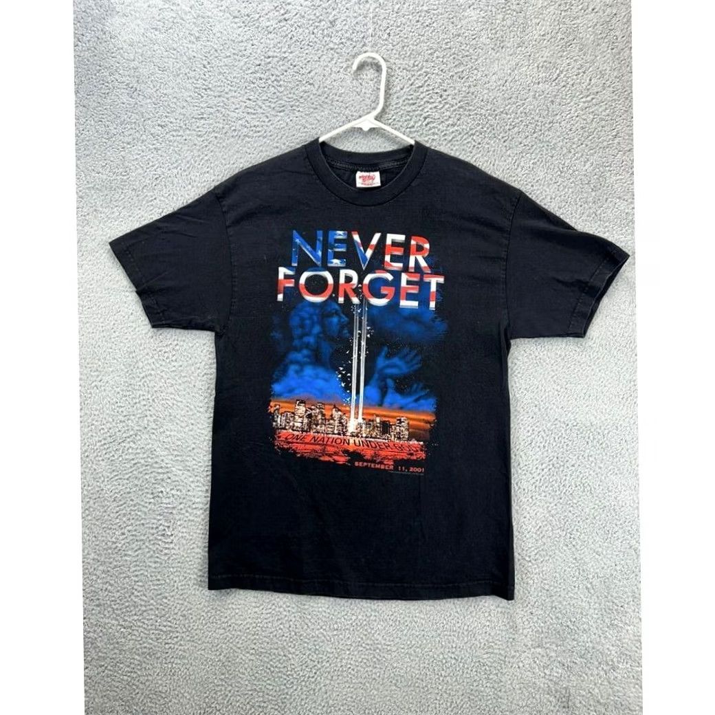 Vintage VTG Know Your Enemy Sports Shirt Mens Large Black Printed 90s Short Sleeve Crew Neck Cotton USA Made Mens Size US L / EU 52-54 / 3 - 2 Thumbnail