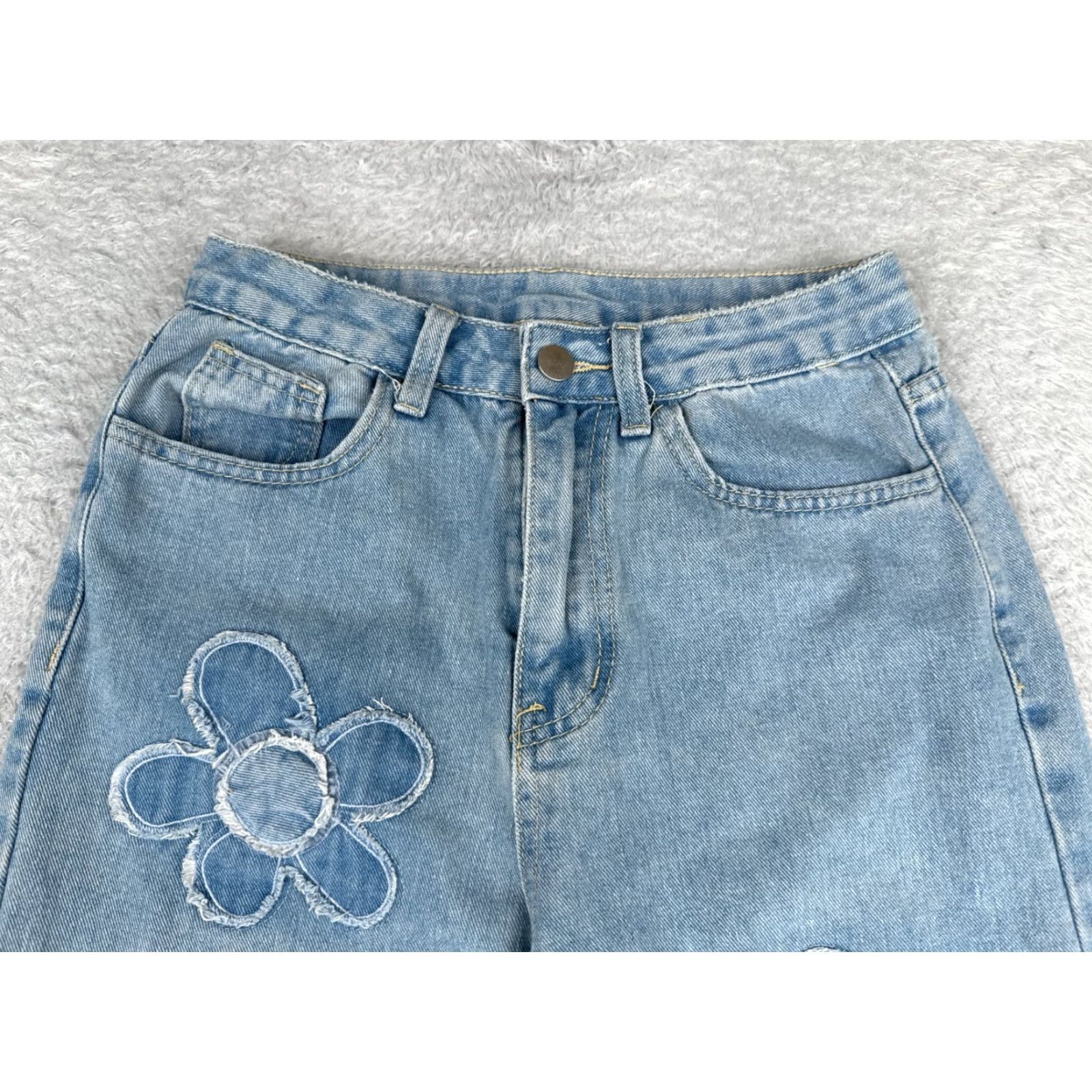 Vintage Women Jeans 25 Blue Denim Wide Leg High Rise Cotton 25x28 Flower Patches Sewn Size 42" / US 20 - 4 Thumbnail