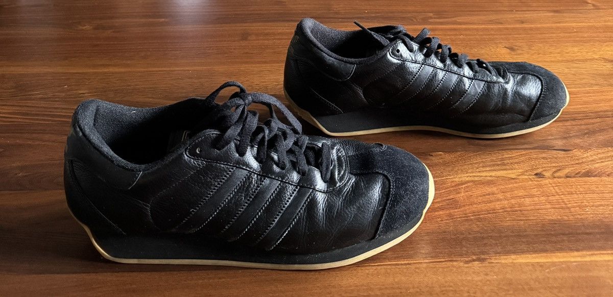 Adidas Adidas Country Sneakers Size US 12 / EU 45 - 2 Thumbnail