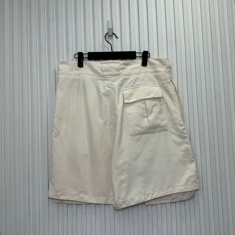 Dior Dior Functional Buckle Shorts in Beige Color-2505 Size US 44 / EU 60 - 2 Thumbnail