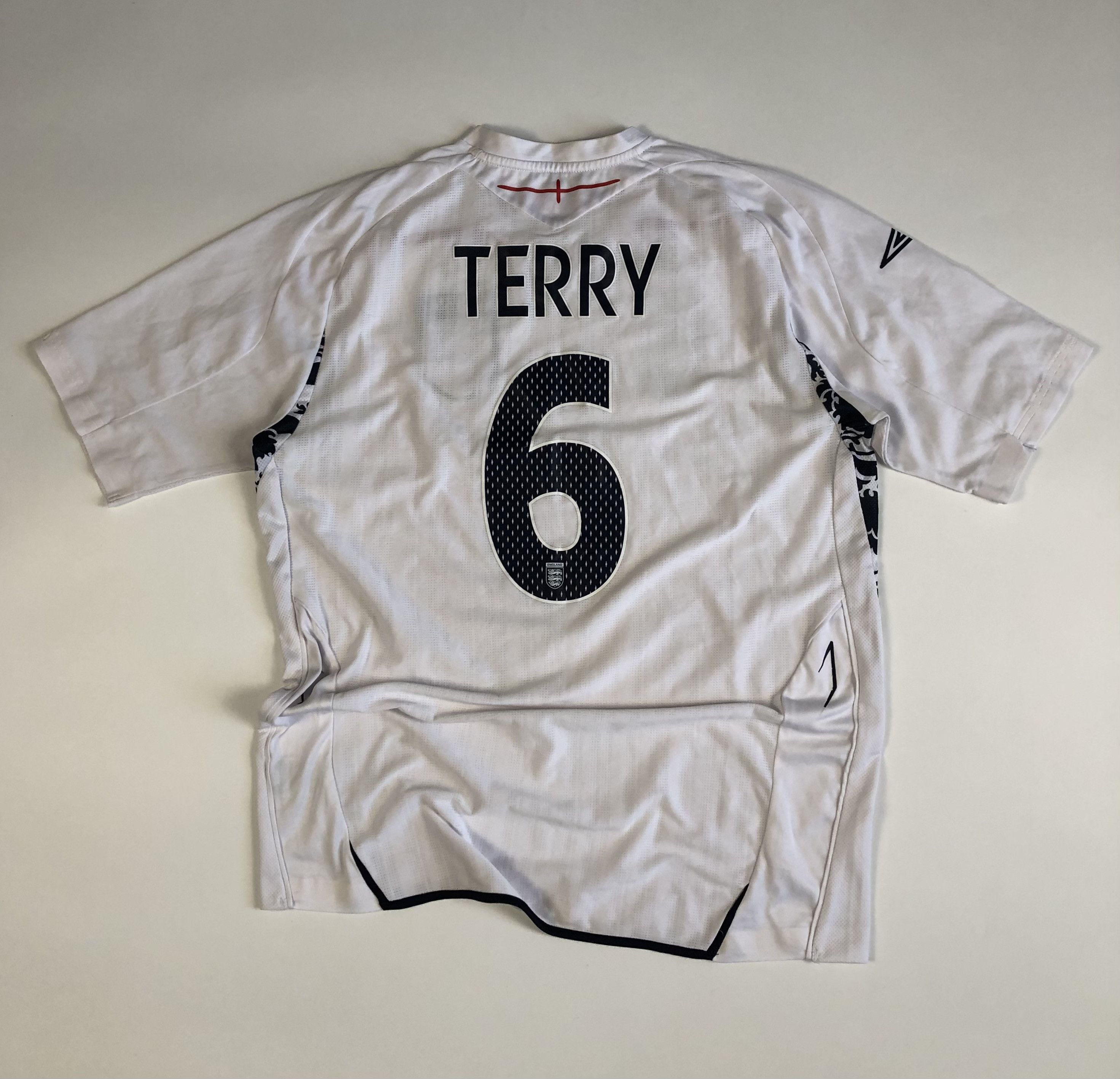 Umbro Umbro England 2007-2009 Home Jersey #6 Terry Size US L / EU 52-54 / 3 - 4 Thumbnail